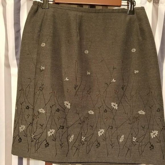 Urban Works skirt size 12p - Picture 2 of 2
